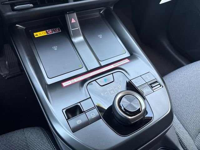 New 2026 Wind Chill Pearl <sup>1</sup> Toyota  XLE image 26