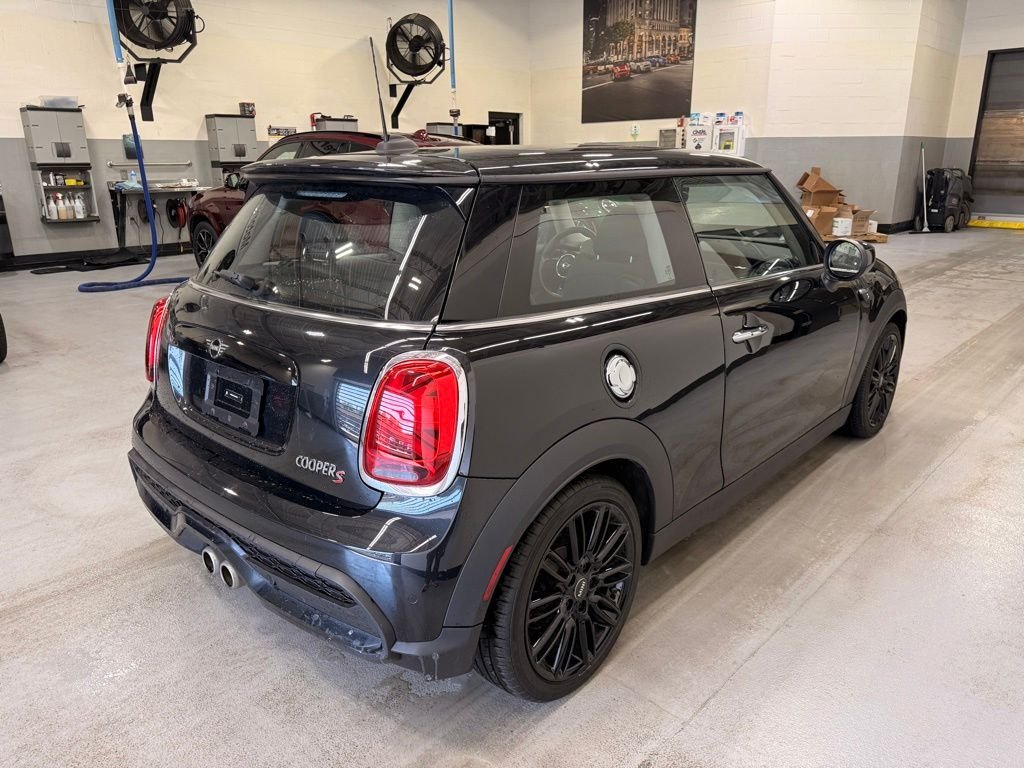 Used 2024 Midnight Black II Metallic MINI  image 6