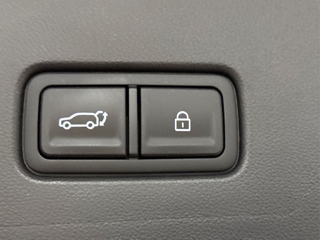 Used 2026 White Hyundai Calligraphy image 14