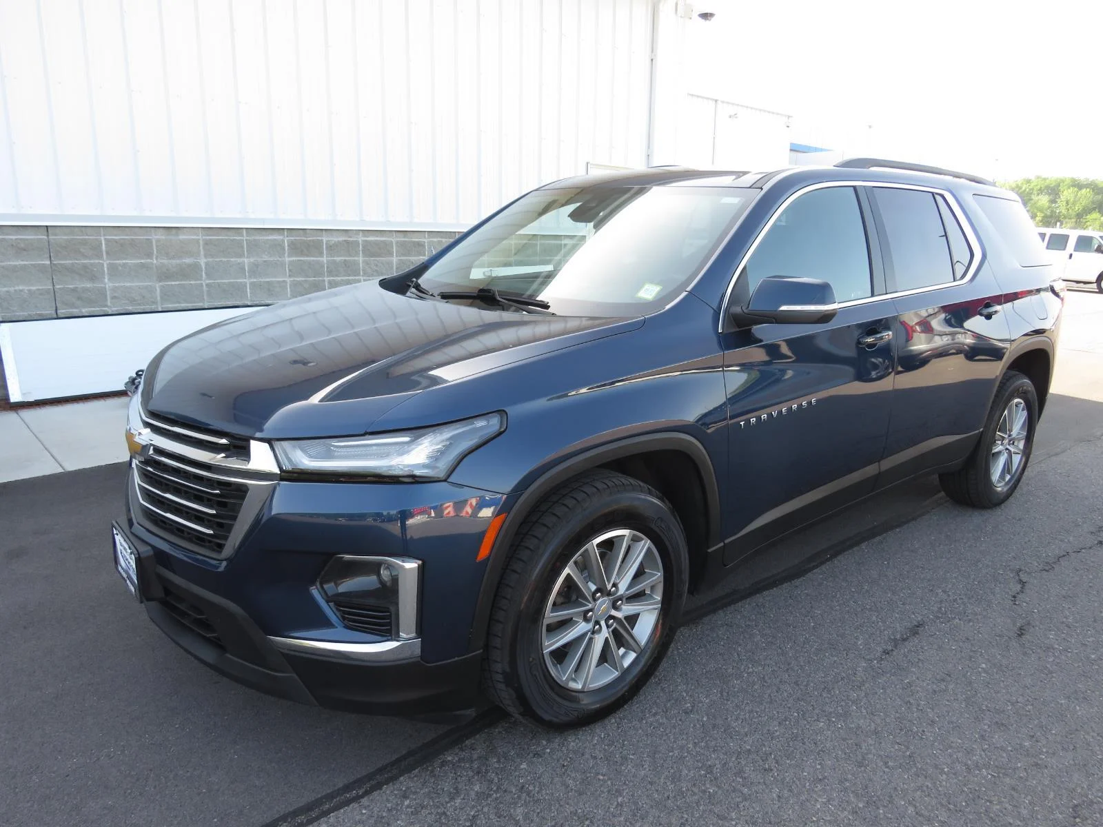 Used 2023 Northsky Blue Metallic Chevrolet LT Cloth image 11