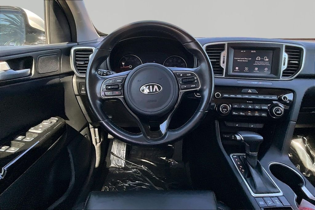 Used 2018 White Kia EX image 8