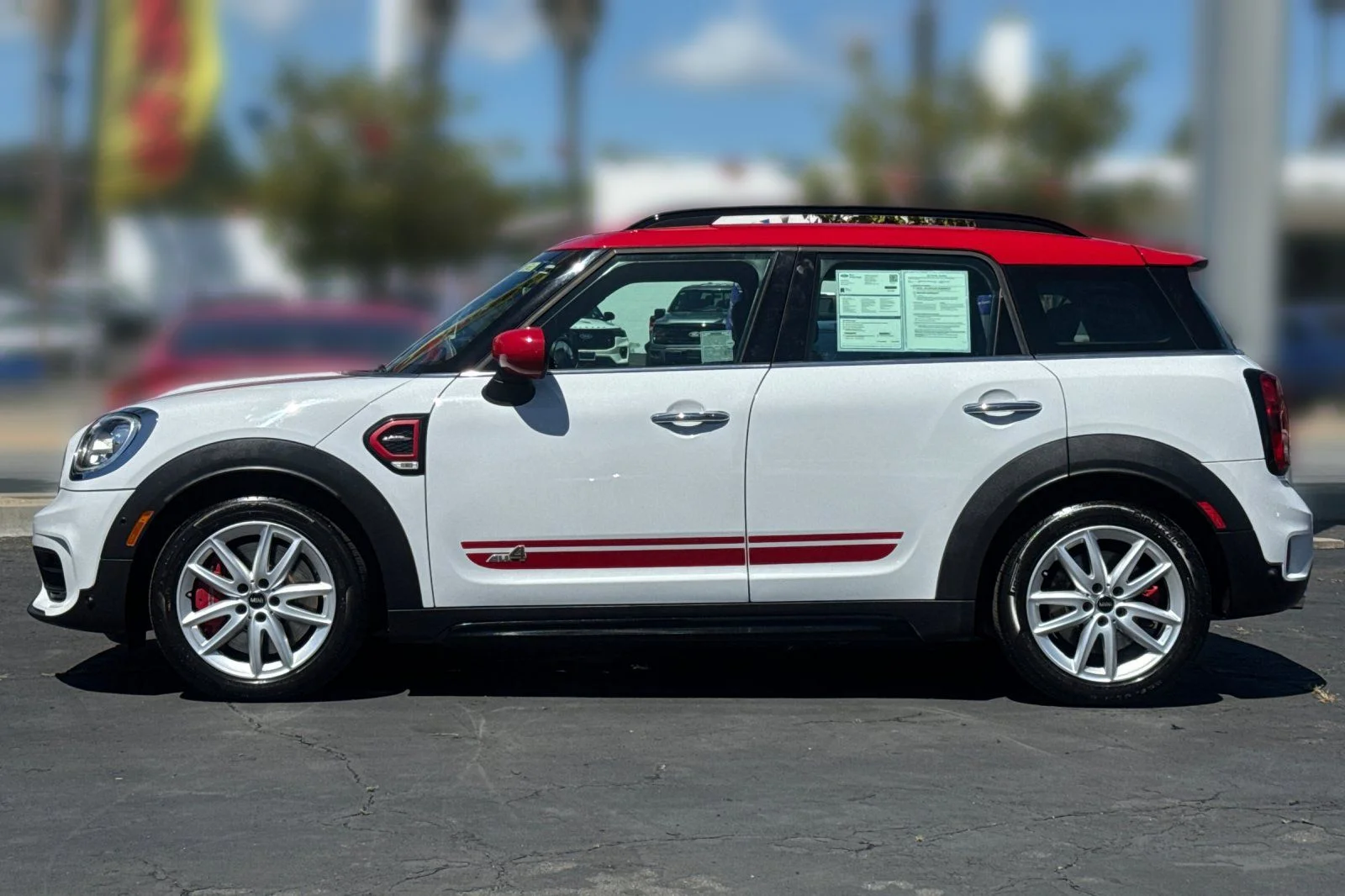 Used 2020 White MINI Base image 35