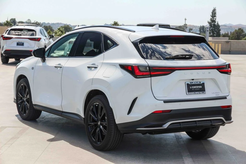 Certified Used 2025 White Lexus 350 F SPORT Handling image 7