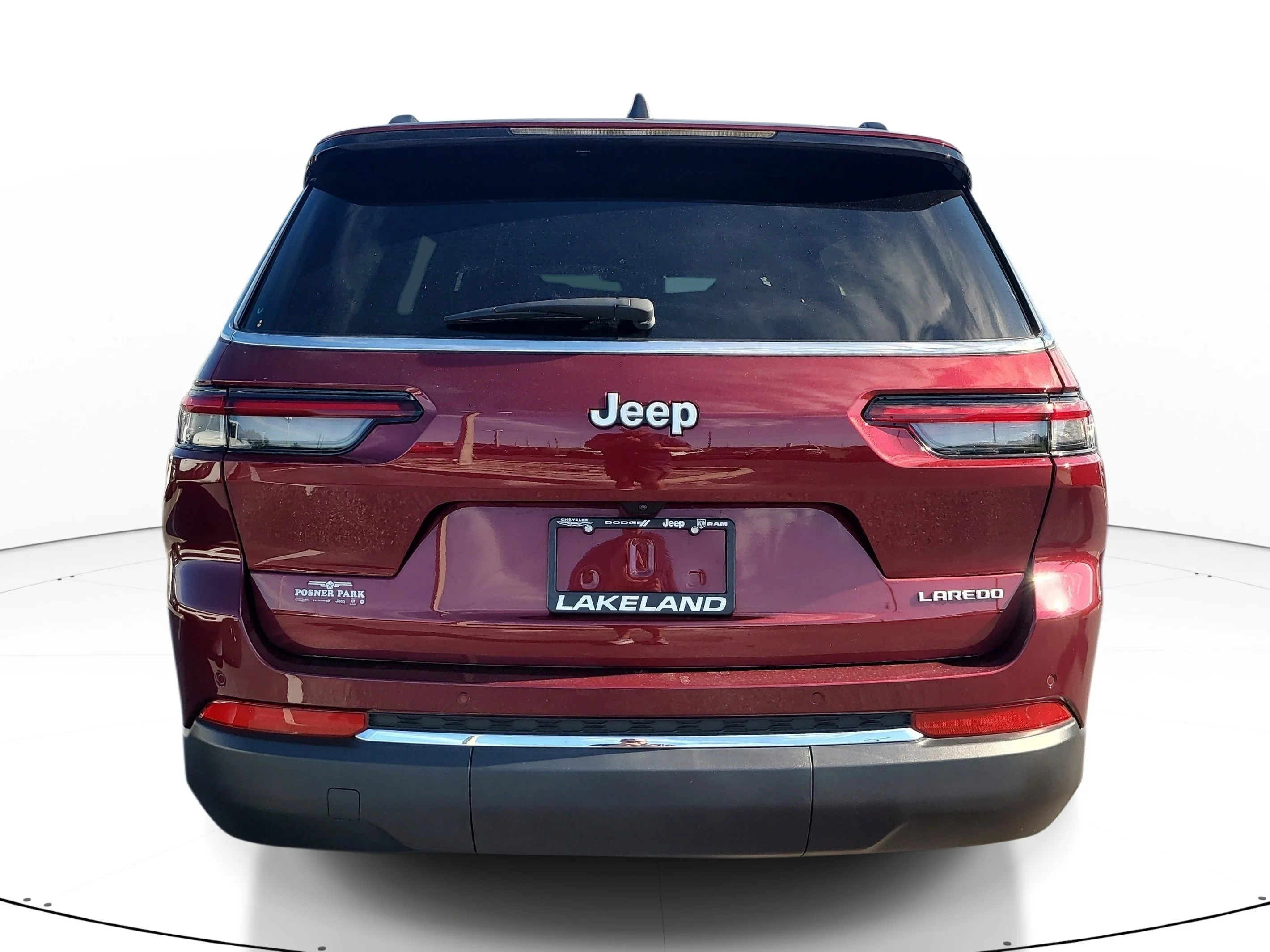 Used 2024 Velvet Red Pearlcoat Jeep Laredo image 5