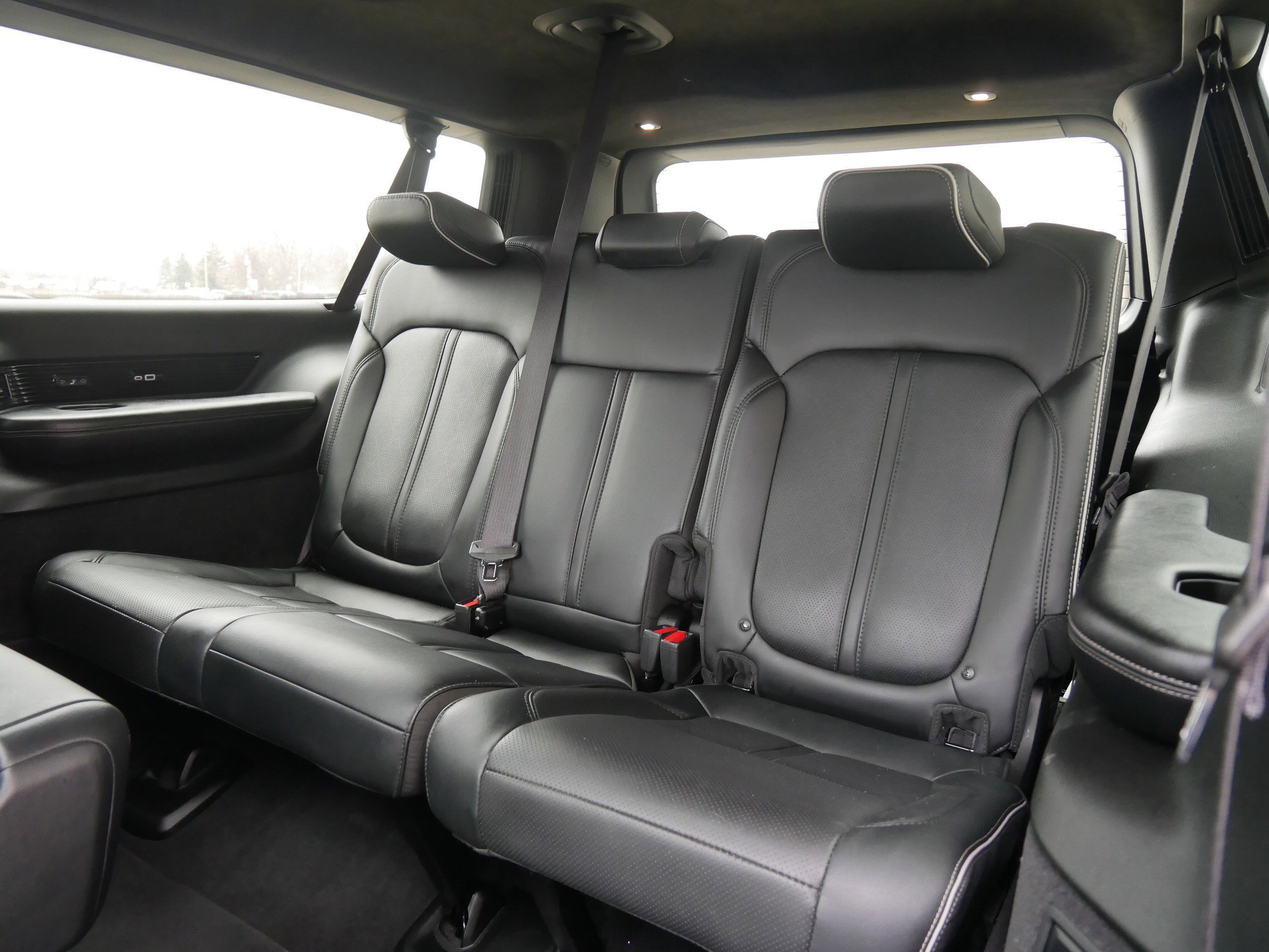 Used 2024 Midnight Sky Jeep Series II image 12