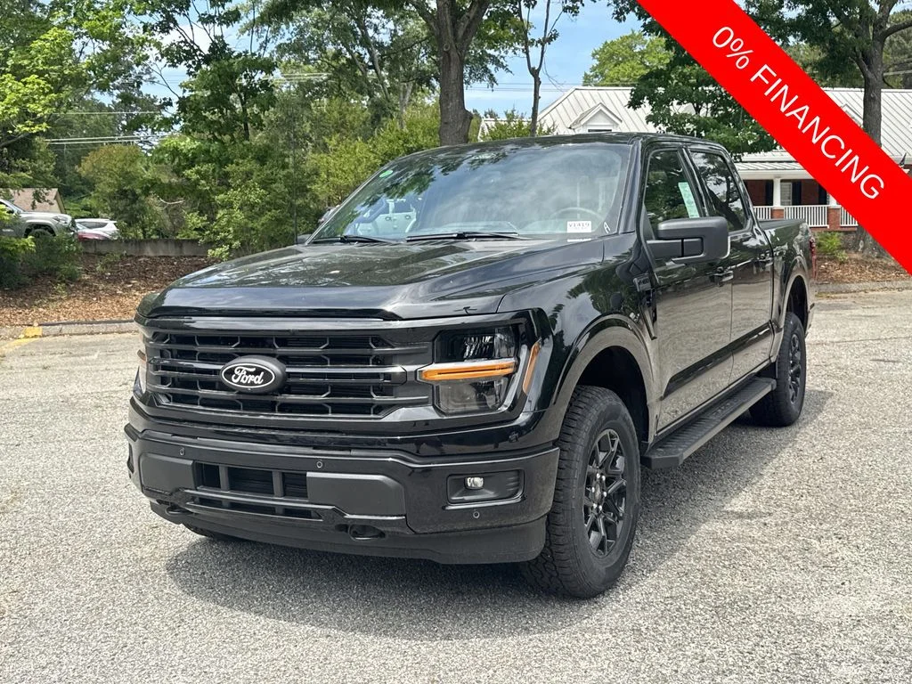 New 2026 Black Ford XLT image 3