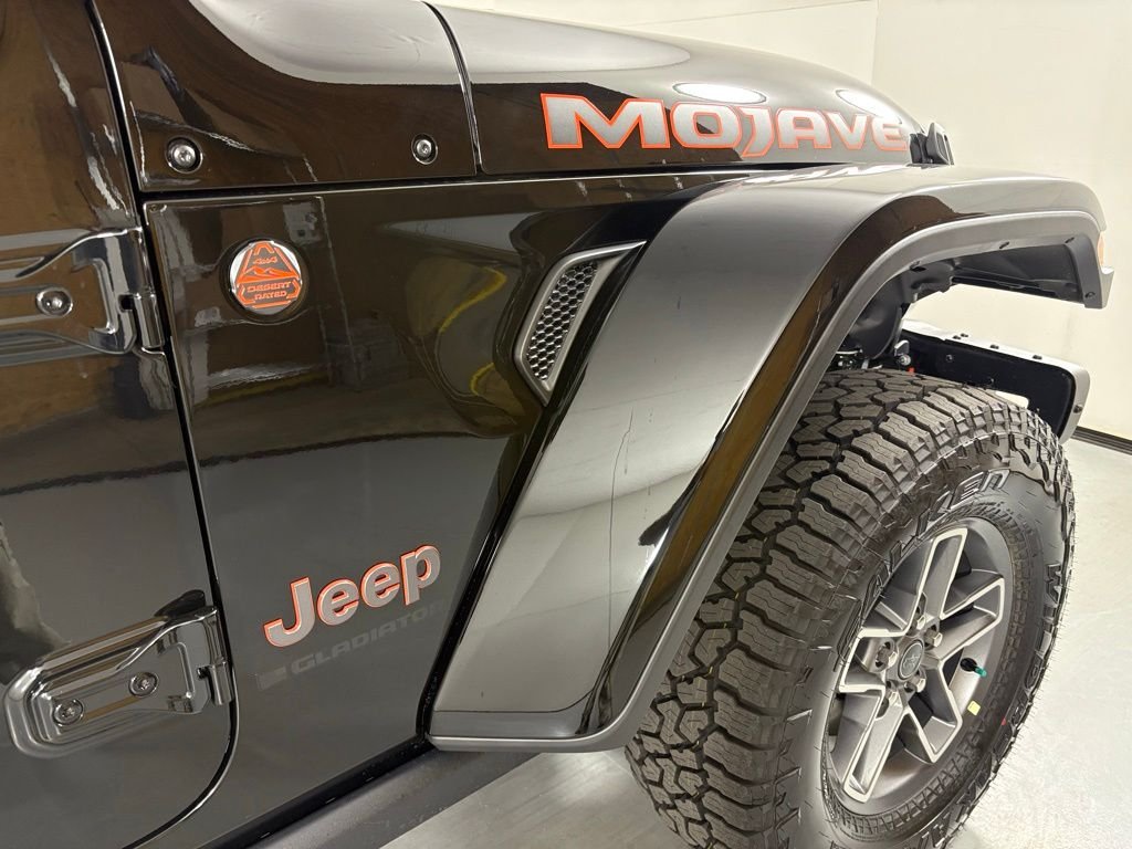New 2026 Black Clearcoat Jeep Mojave X image 10