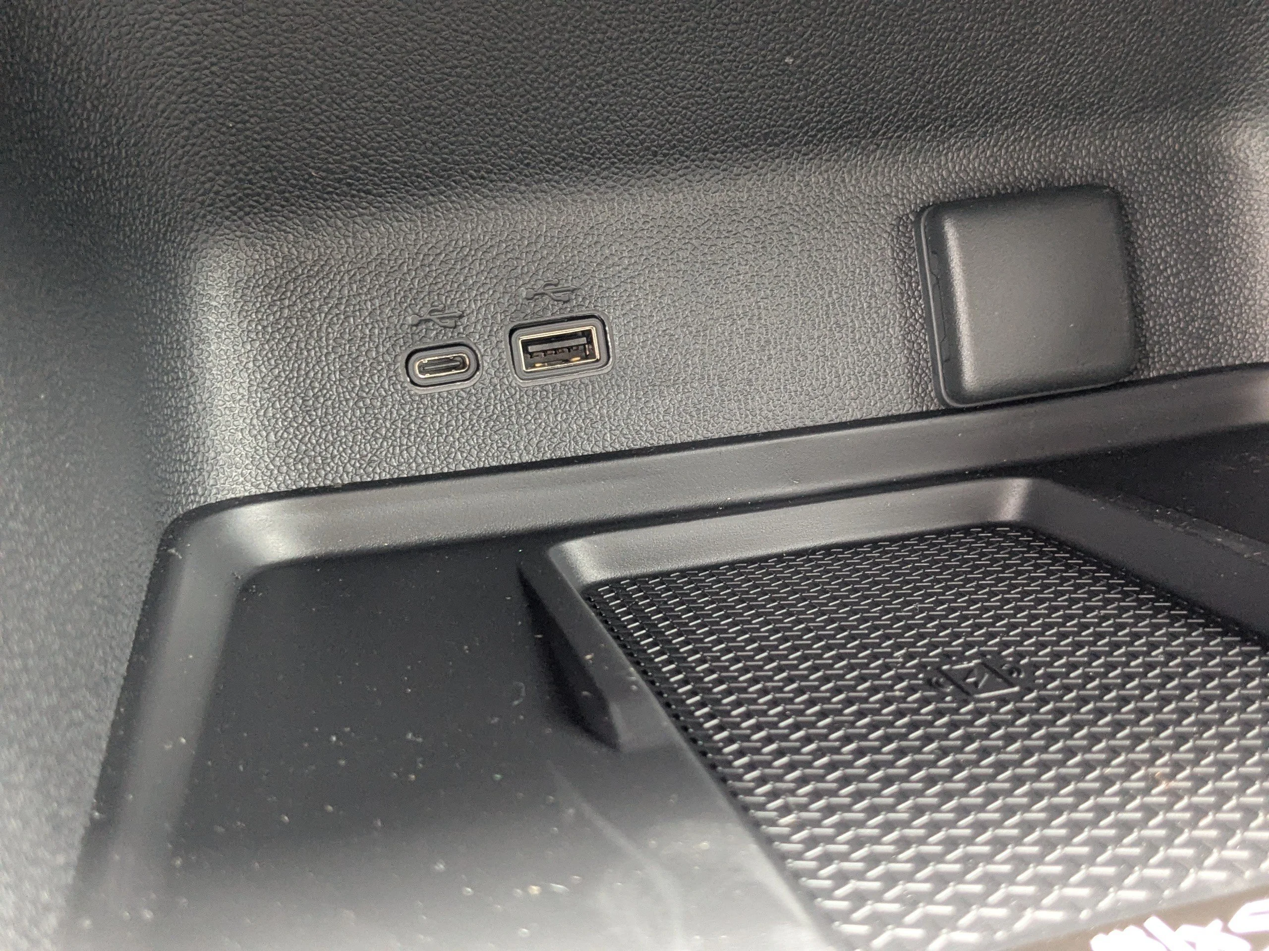 2026 Chevrolet Traverse High Country - Photo 25