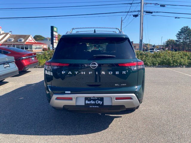 Used 2023 Green Pearl Nissan SL image 4