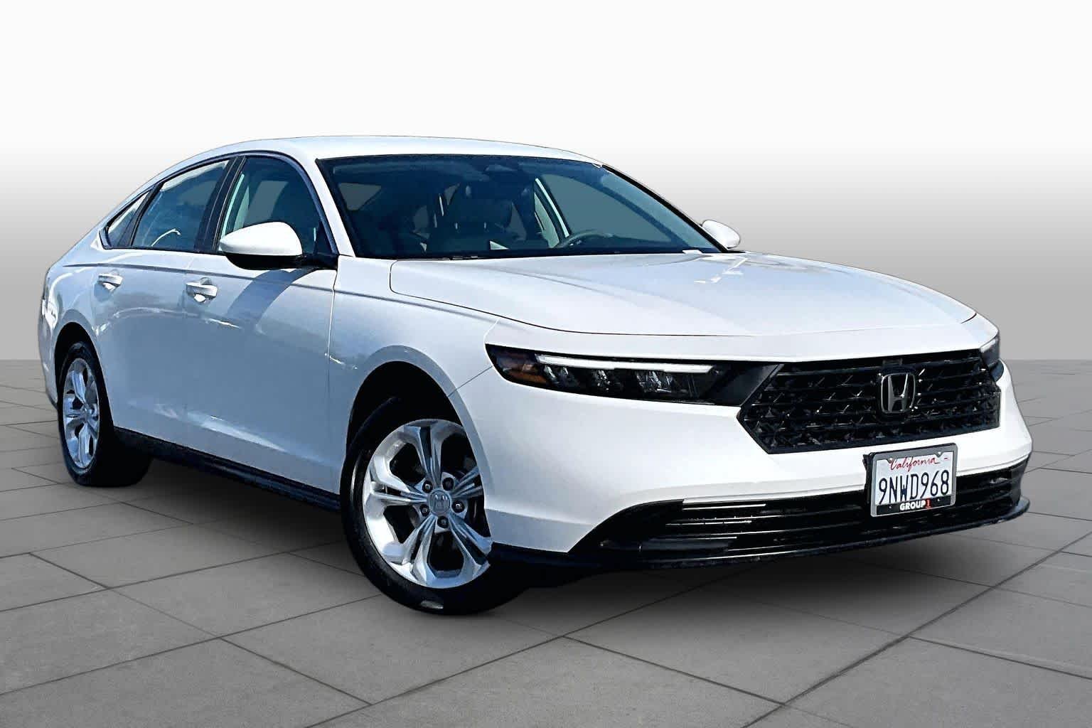 Used 2024 Platinum White Pearl Honda LX image 2