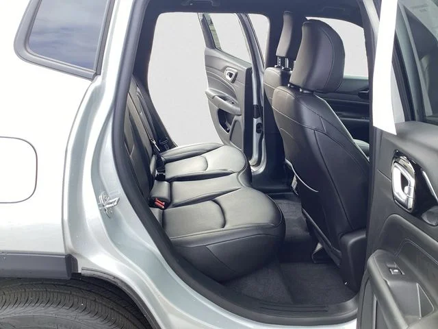 New 2026 Silver Jeep LIMITED ALTITUDE 4X4 image 14