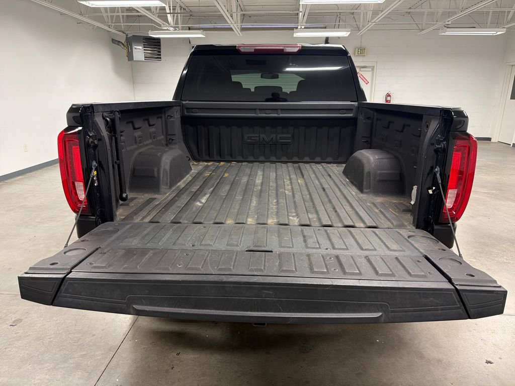Used 2021 Black GMC SLT image 20