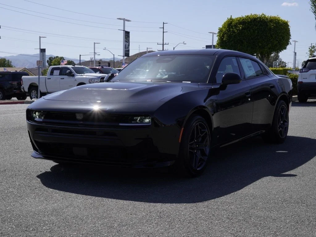 New 2026 Diamond Black Crystal Pearlcoat Dodge R/T Scat Pack image 7