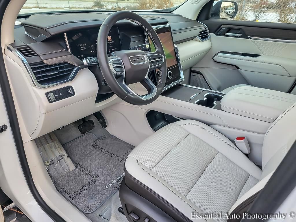 2024 GMC ACADIA - Image 8