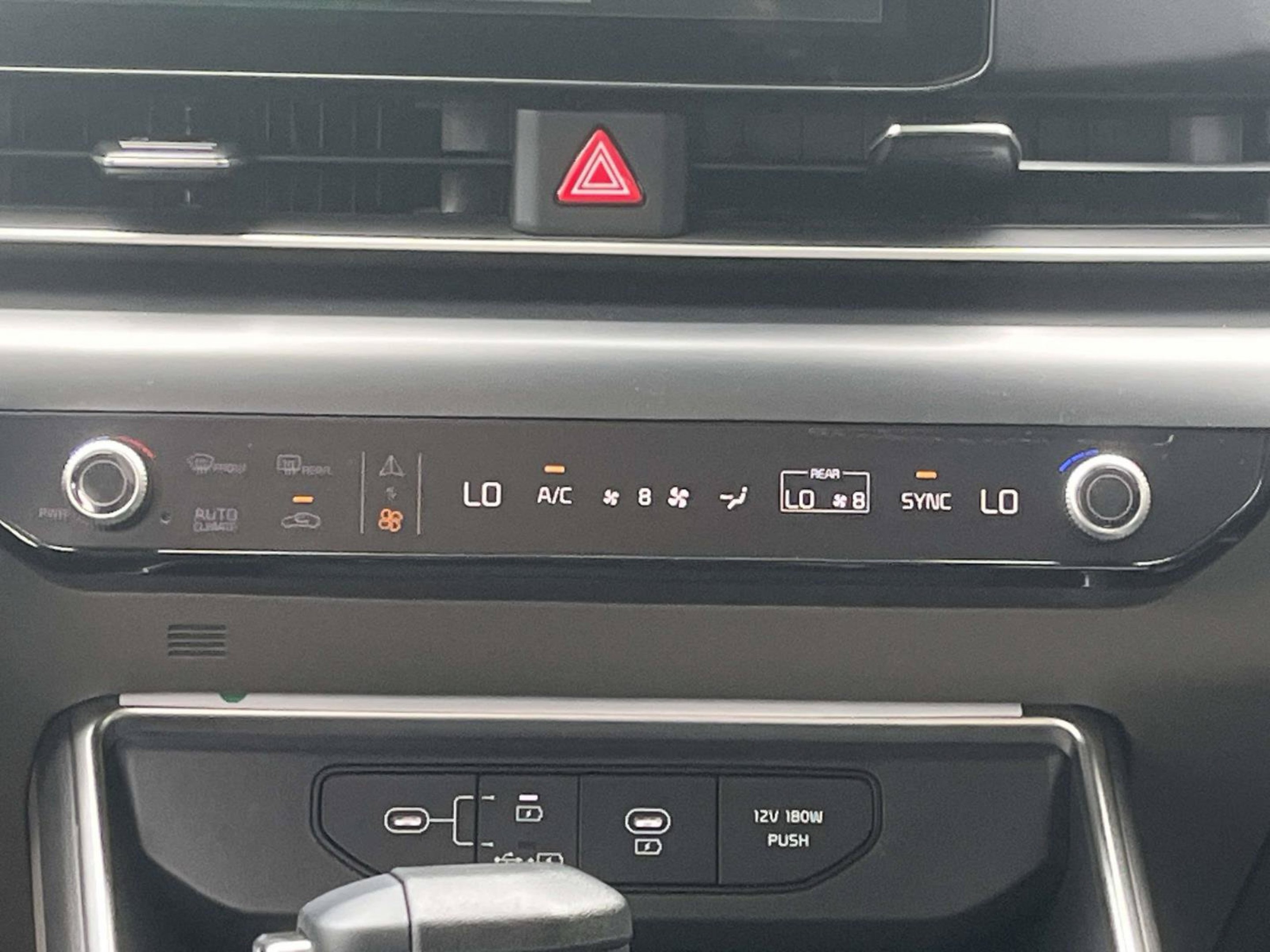New 2026 Snow White Pearl Kia LXS image 12