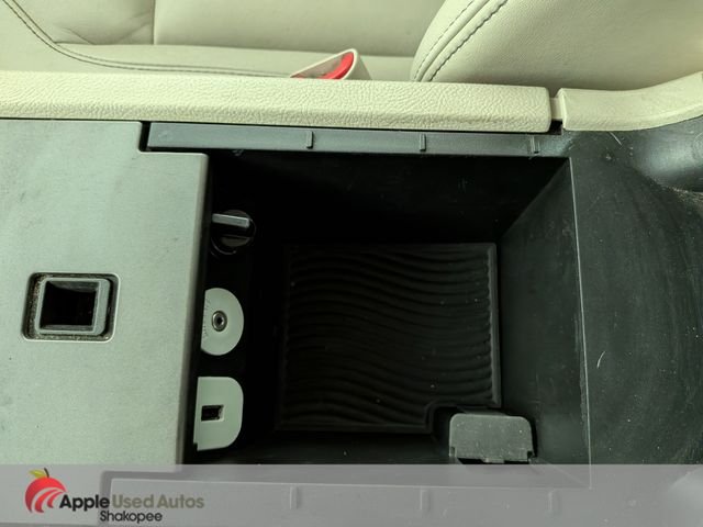 Used 2010 White Ford SEL image 22