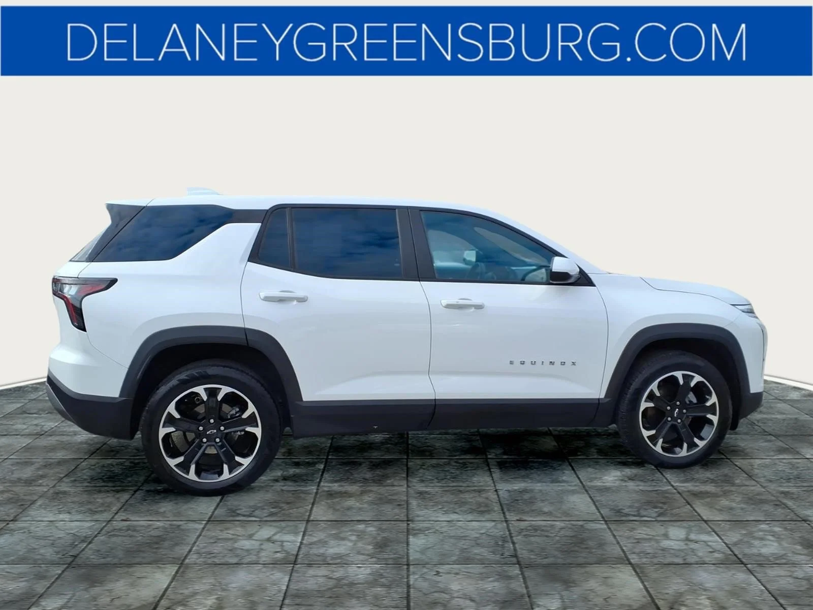 Used 2025 Summit White Chevrolet LT image 2
