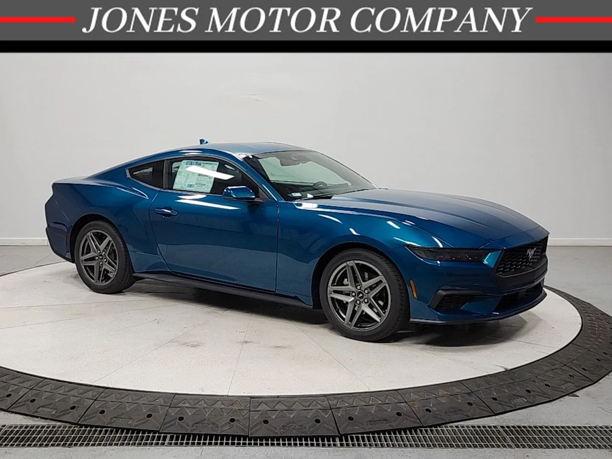 2026 Ford Mustang EcoBoost Fastback's photo