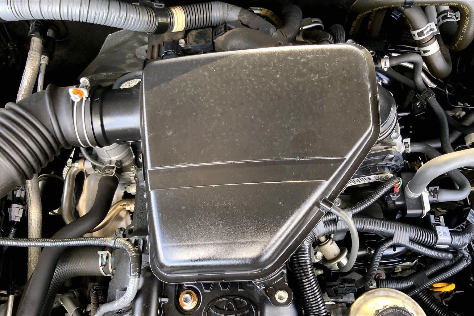 Used 2021 Magnetic Gray Metallic Toyota SR image 32