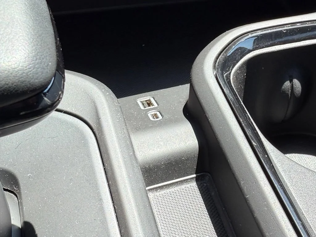 Used 2023 Titanium Rush Metallic GMC AT4 image 31