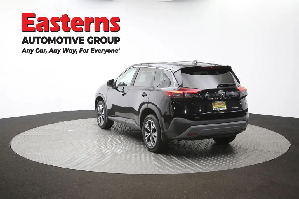 Used 2023 Black Nissan SV image 65