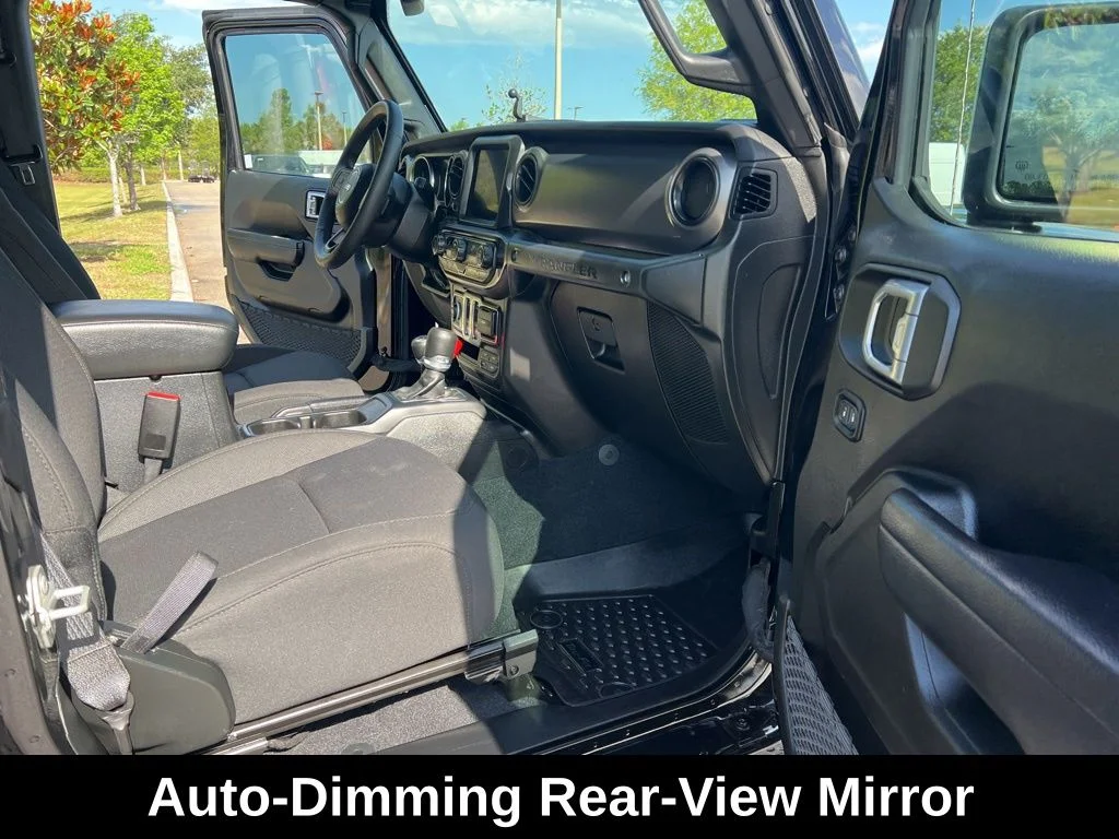 Used 2023 Black Jeep Sport S image 33