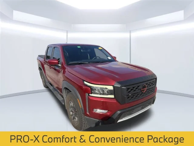 Used 2022 Red Nissan PRO-X image 3