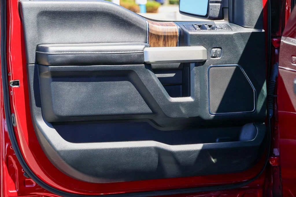 Used 2019 Red Ford Lariat image 4