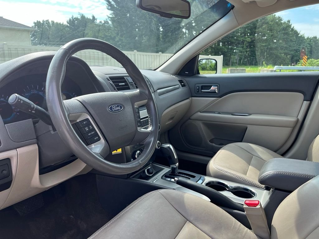 Used 2012 Red Ford SEL image 18