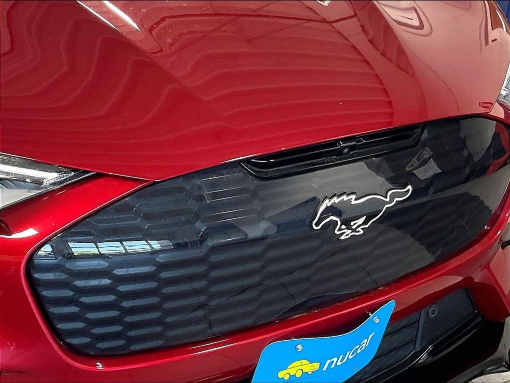 Used 2022 Red Ford GT image 31