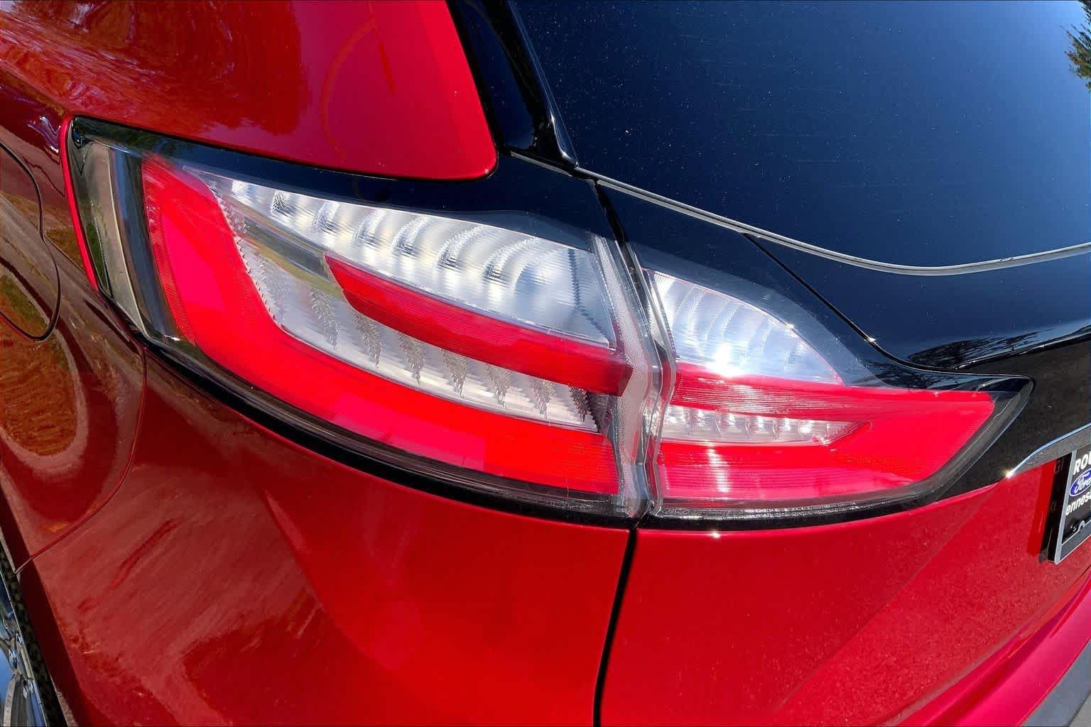 Used 2020 Rapid Red Metallic Tinted Clearcoat Ford SEL image 27