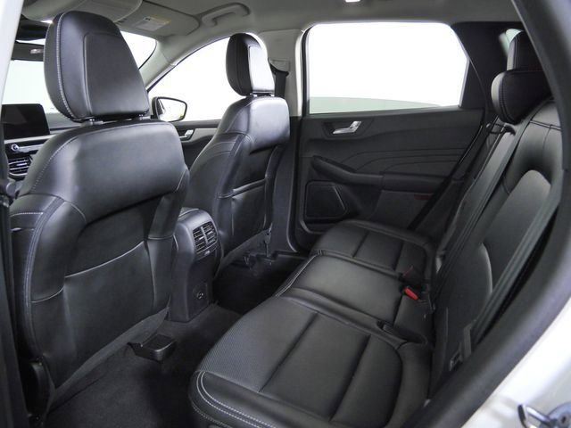 Used 2022 White Ford SEL image 18