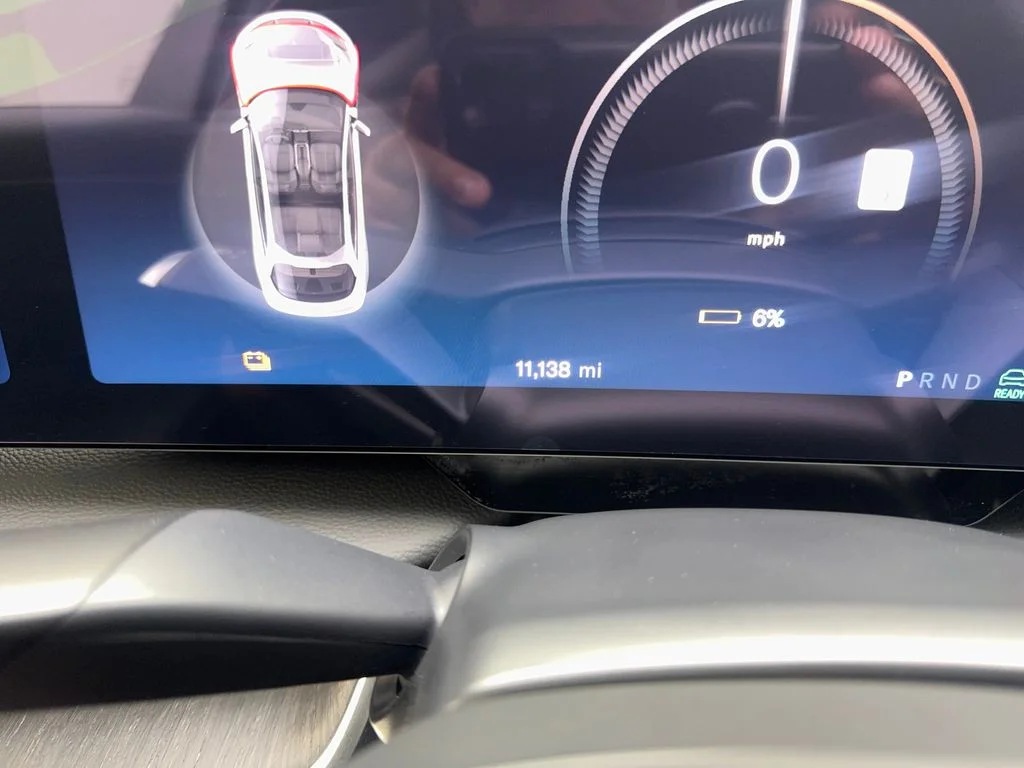 Used 2023 Gray Lucid Touring image 60