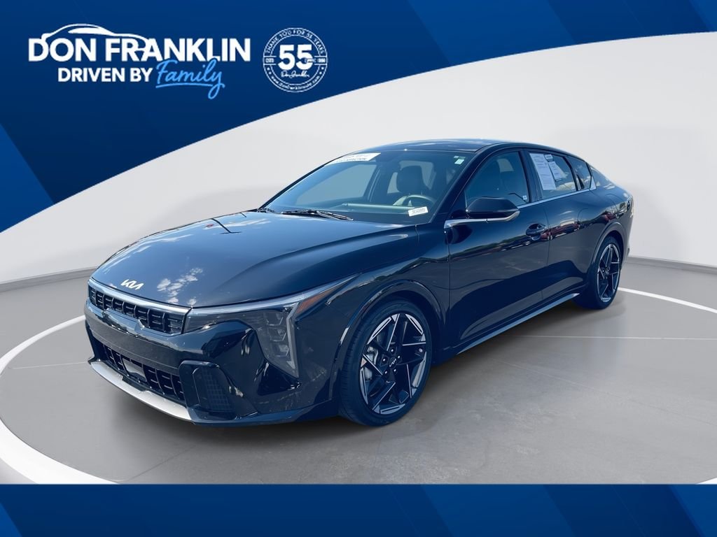 2025 Kia K4 GT-Line AT's photo