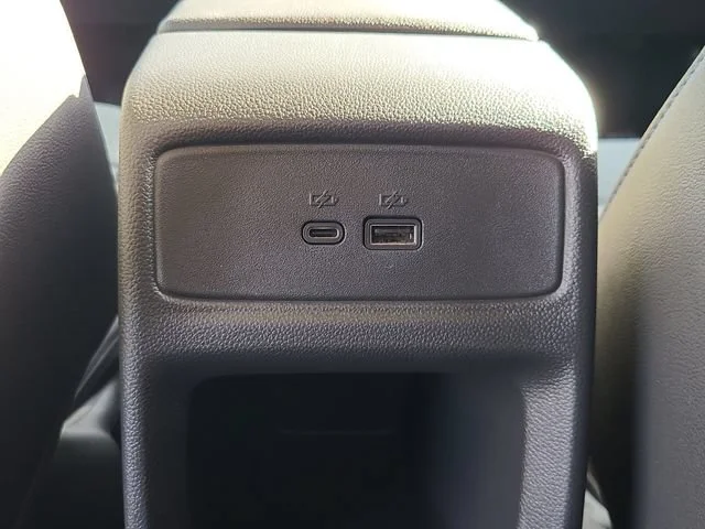 Used 2025 Mosaic Black Metallic Chevrolet LT image 18