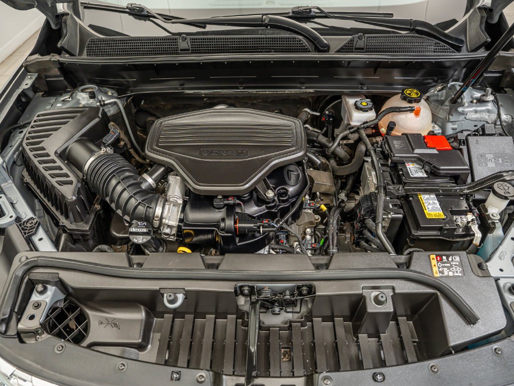 Used 2023 Sterling Metallic GMC Denali image 40