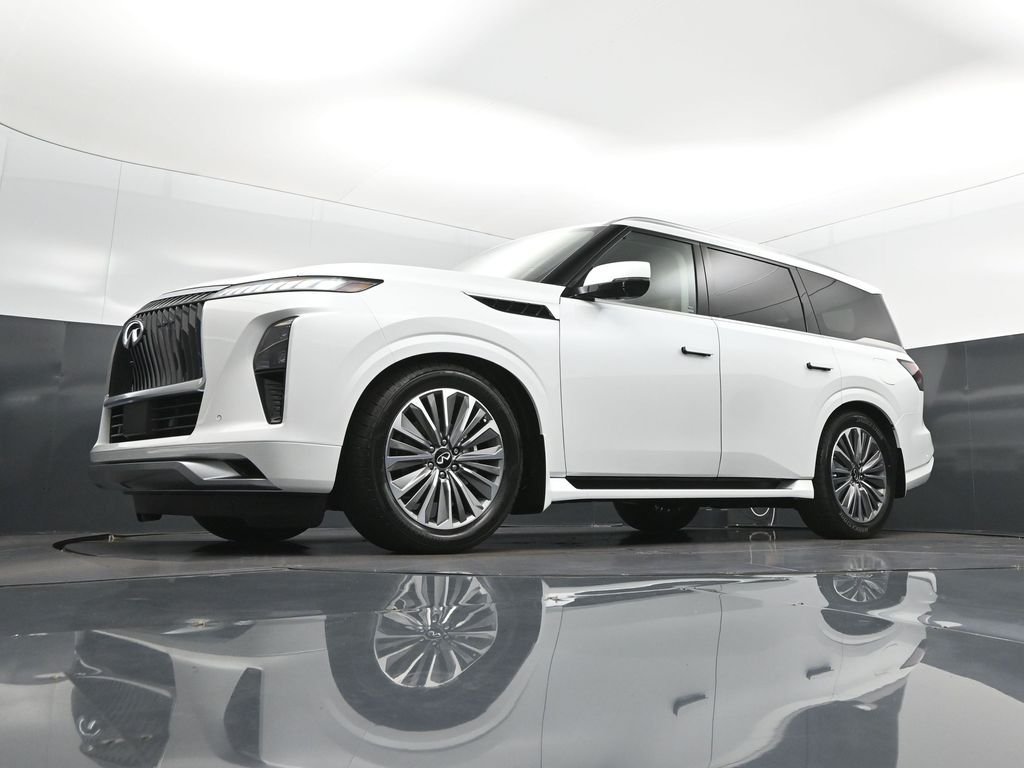 New 2026 RADIANT WHITE INFINITI Luxe 2WD image 34