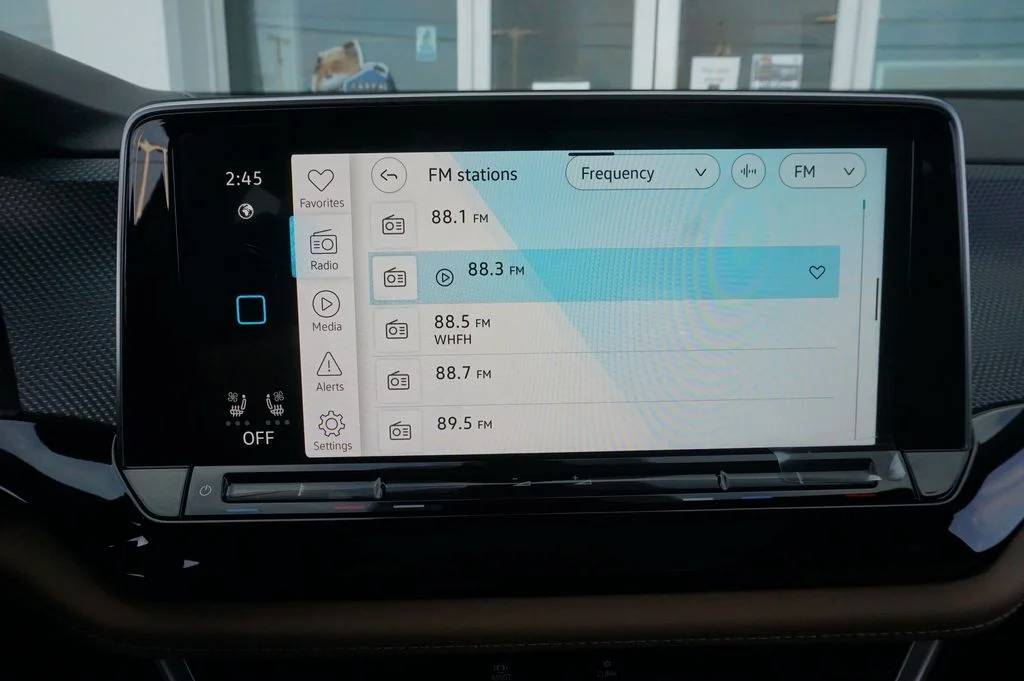 New 2026 White/off-white Volkswagen 2.0T SEL R-Line Black image 16