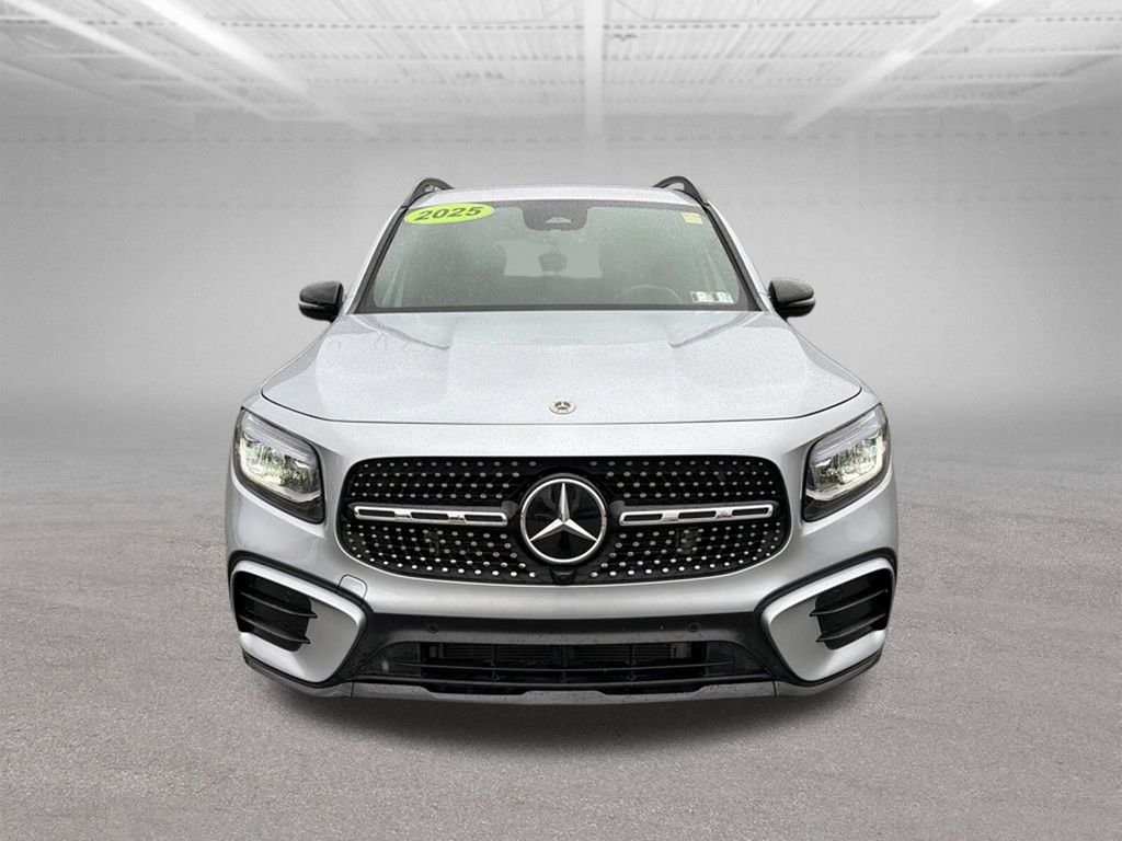 Certified Used 2025 Silver Mercedes-Benz GLB 250 image 9