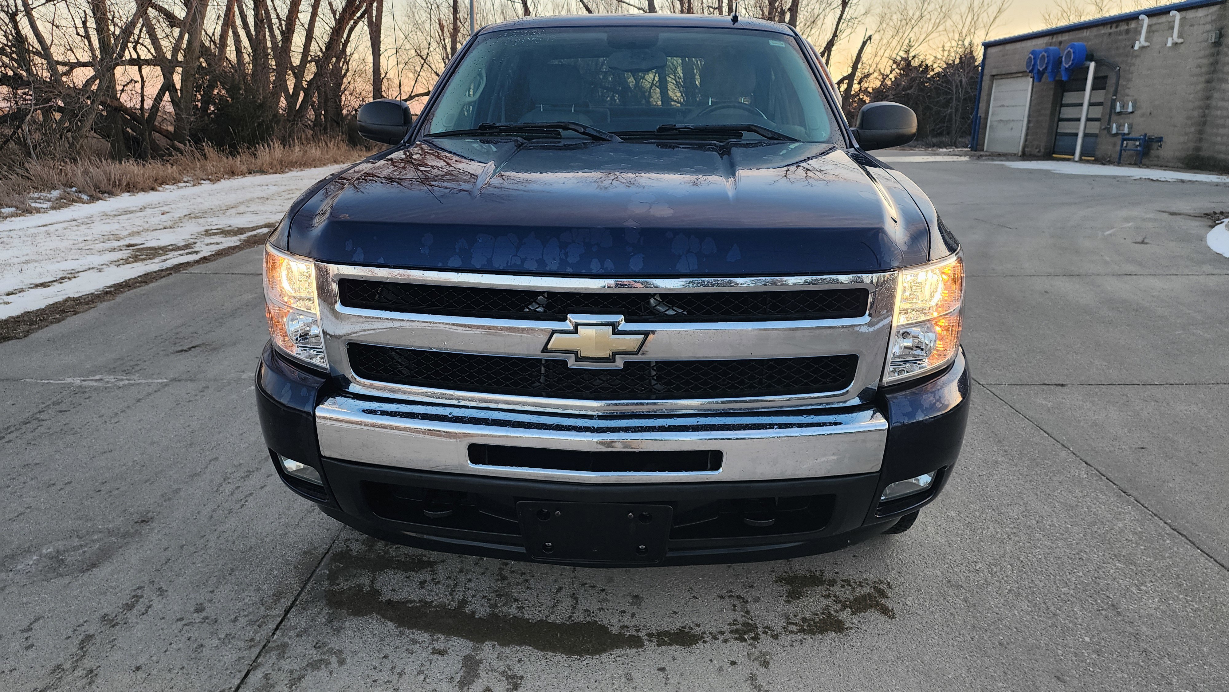 Used 2011 Chevrolet Silverado 1500 LT with VIN 3GCPKSE36BG218255 for sale in Lake City, IA