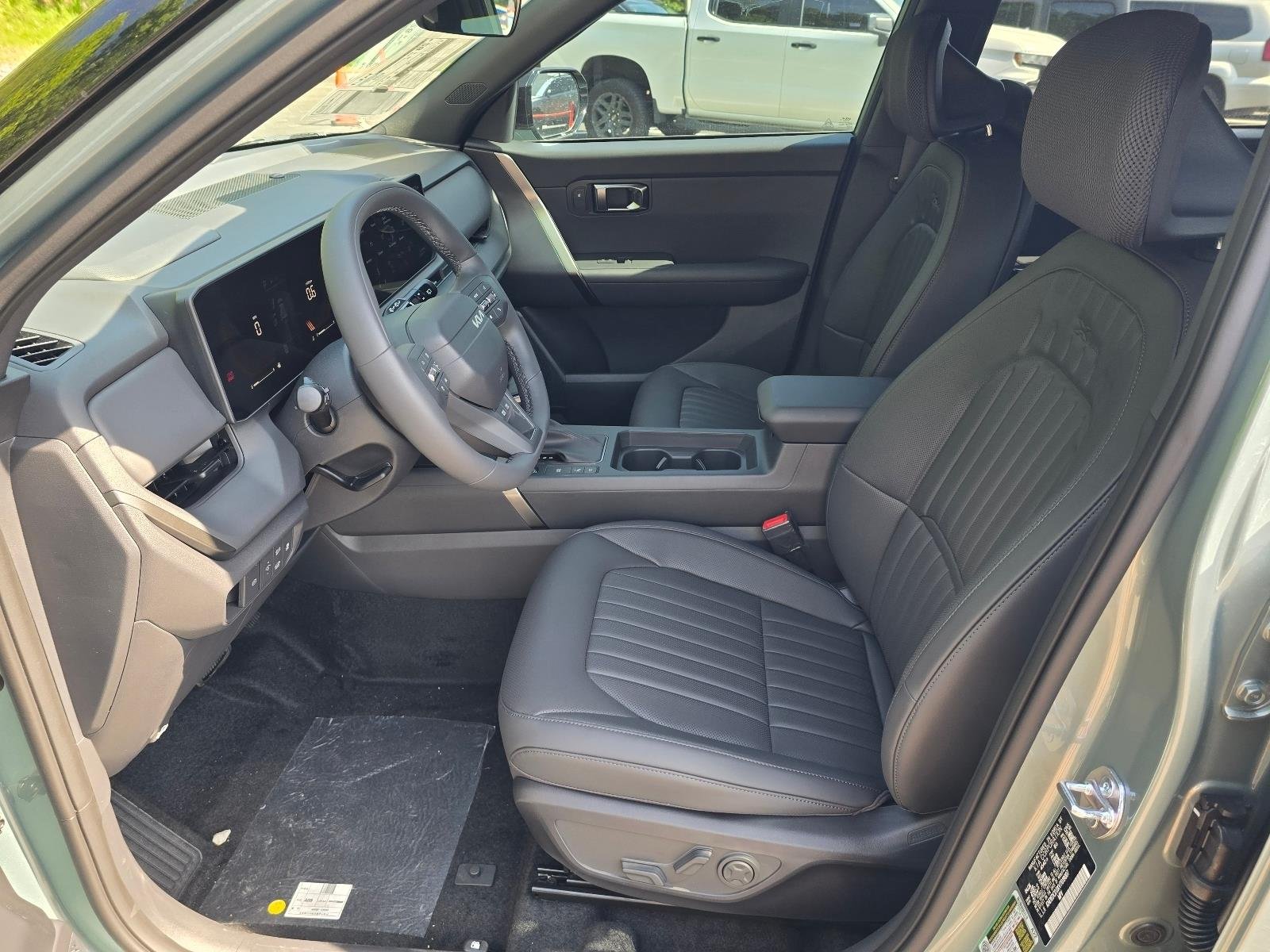 New 2027 Iceberg Green Kia X-Line S image 5