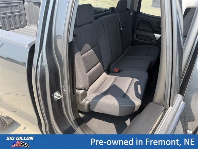 Used 2019 GRAPHITE METALLIC Chevrolet LT image 9