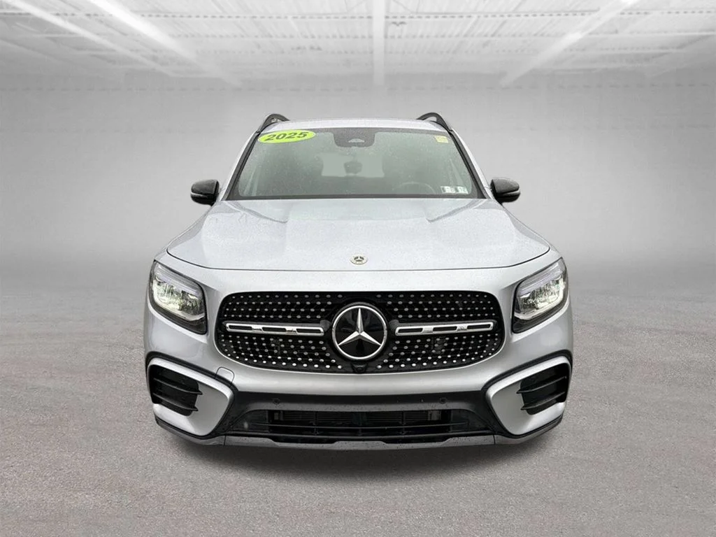 Used 2025 Silver Mercedes-Benz GLB 250 image 9