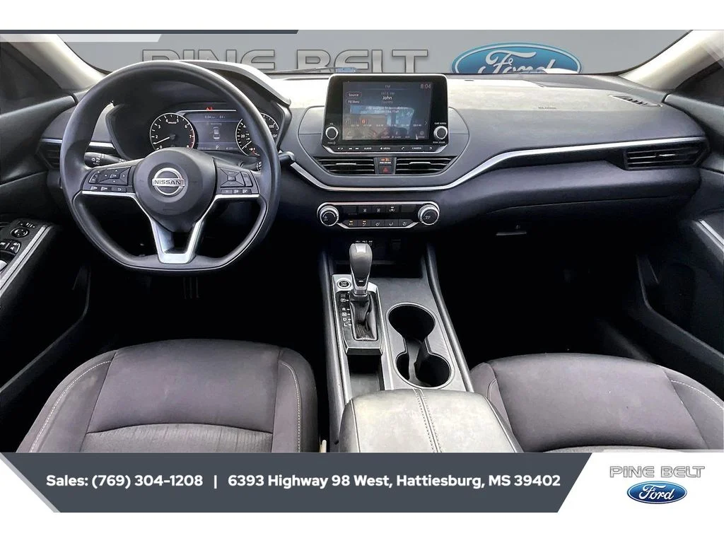 Used 2019 Super Black Nissan 2.5 S image 13