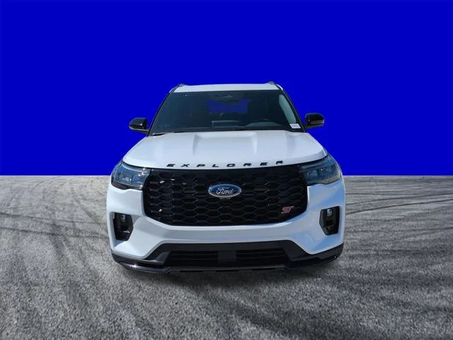 New 2026 Star White Metallic Tri-Coat Ford ST image 9