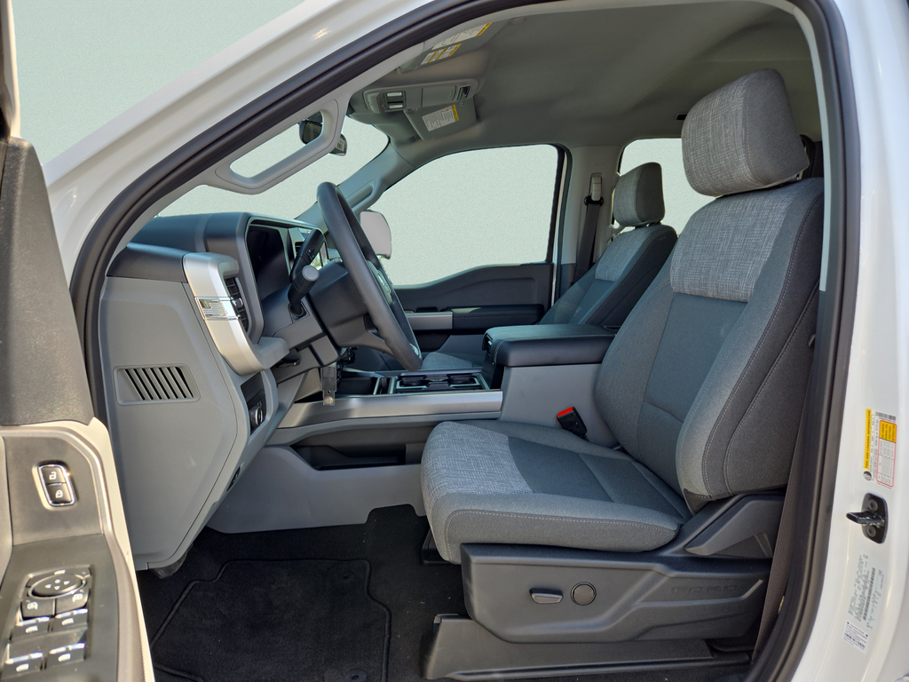New 2026 Oxford White Ford F-350® XLT image 13