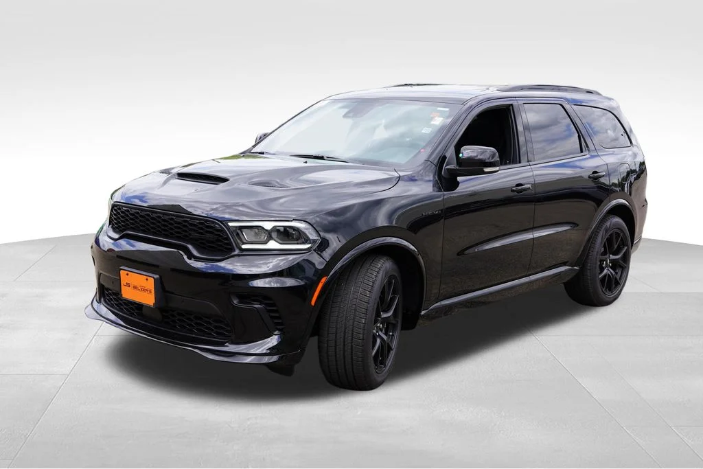 New 2026 Diamond Black Clear-Coat Exterior Paint Dodge GT Premium HEMI V8 image 7