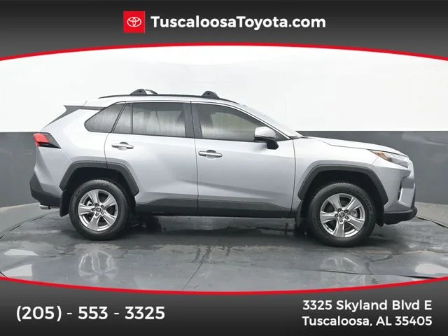 2025 Toyota RAV4 XLE FWD's photo