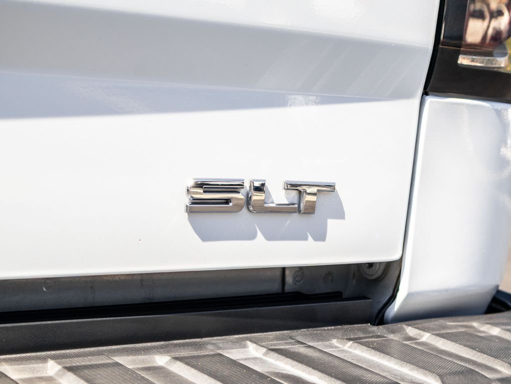 Used 2018 White GMC SLT image 15