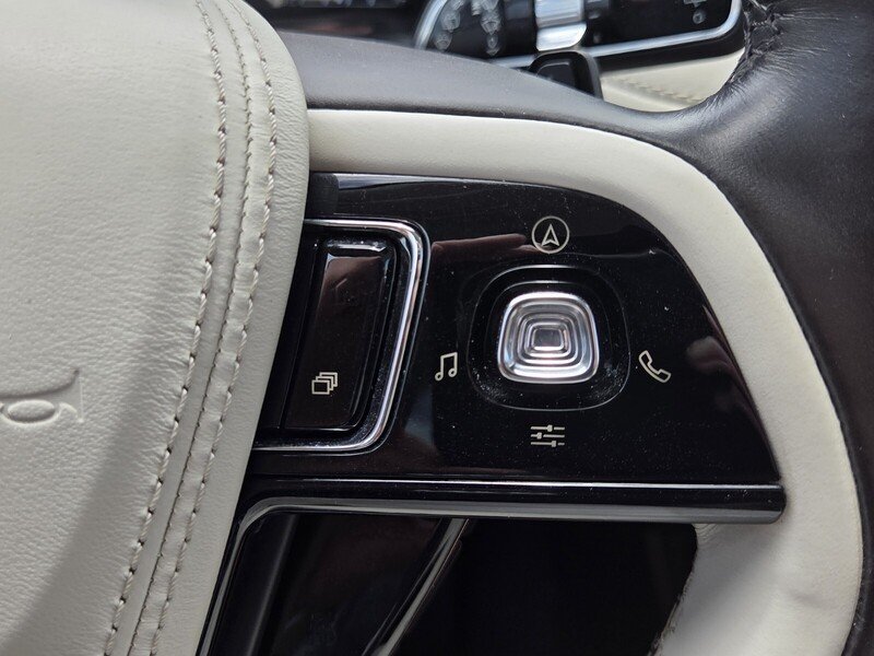 Used 2020 Black Metallic LINCOLN BLACK LABEL AWD image 34